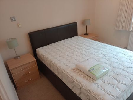 2 Bed Flat, Oxford St, NG1 - Photo 5