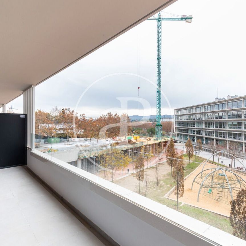 Piso de alquiler en Plaça D'ausiàs March, Turó de Can Mates - Photo 1