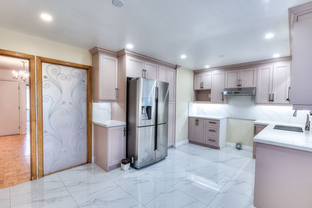 11767 Rue Pasteur - Photo 1