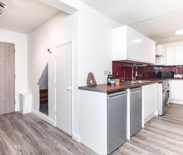1 bedroom in a house share to rent - Photo 4