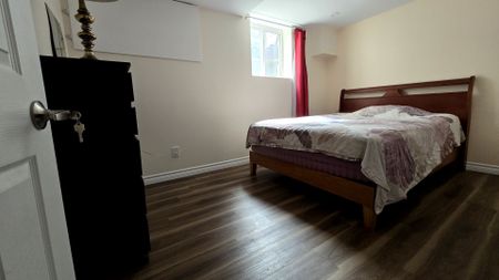 For Lease - 77 Aurora Heights Drive, Aurora, Ontario - Photo 4