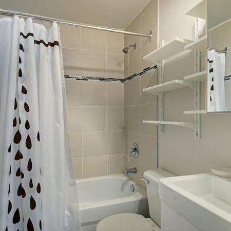 Loft entièrement meublé à louer Saint-Jean-Baptiste mai 2026 - Photo 3