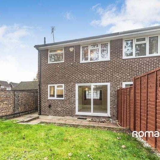 Narromine Drive, Calcot, Reading, RG31 - Photo 1