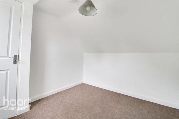 5 bedroom semi-detached house to rent - Photo 1