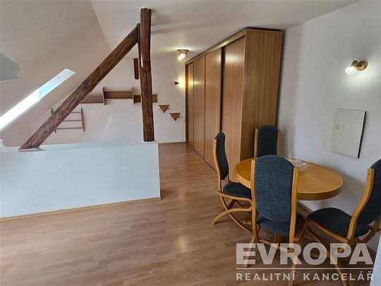 Pronájem bytu 2+kk 79 m² - Фото 1