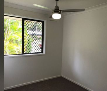 Spacious 3 Bedroom Family Home - Photo 1