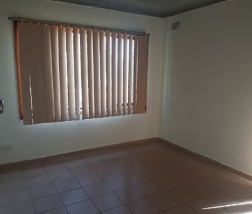 Ideal Location! - Photo 1