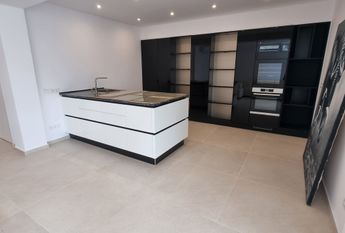 Elegant villa with swimmimg pool in Palmanova