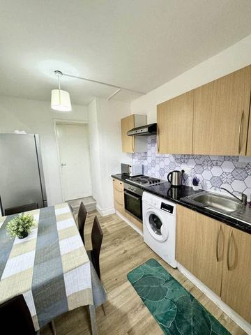 Room in a Shared Flat, Buller Road, N17 - Photo 3