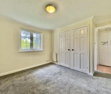 2 bedroom detached house to rent - Photo 2