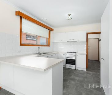 2 Nancye Drive, Lalor - Photo 3