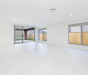 3 Garrison Way, Chisholm NSW 2322 - House For Rent | Domain - Photo 1