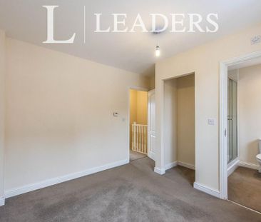 3 bedroom terraced house to rent - Photo 6