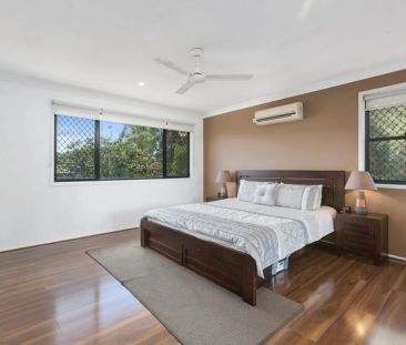 Spacious Family Home with Views and Breeze! Stretton School Catchment - Photo 6