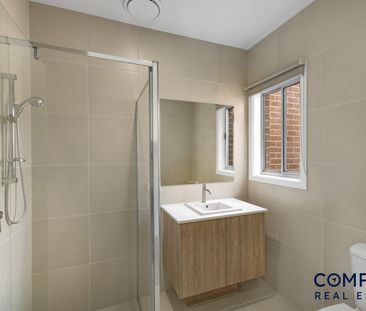 15 Buttercup Crescent, Armstrong Creek VIC 3217 - House For Rent | ... - Photo 2