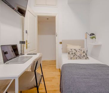 Calle de Fernán González, Madrid, Community of Madrid 28009 - Photo 6