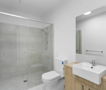 10 River Cove Circuit, Murrumba Downs QLD 4503 - House For Rent | D... - Photo 5