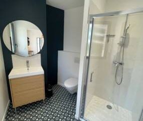 Coloc calme et soignée – Chambre avec salle d'eau - Photo 1