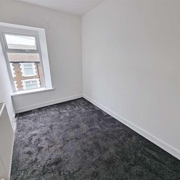 Tower Street, Treforest, CF37 - Photo 1