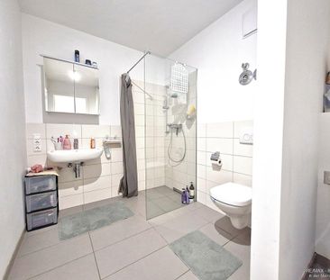 Wohnen mit Komfort – 2-Zimmer-Wohnung mit Loggia und Tiefgaragenste... - Foto 2