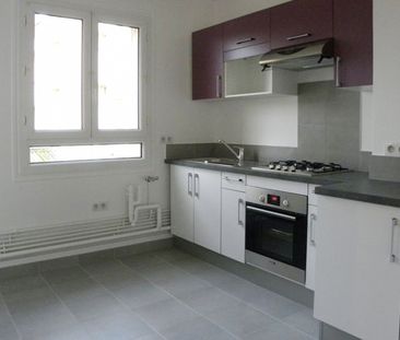 Location Appartement 2 pièces 43m² LOUVIERS 27400 - Photo 4