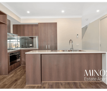 Townhouse With A View - Photo 3