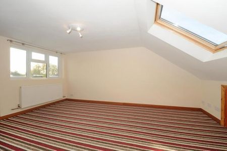 5 bedroom terraced house to rent - Photo 3