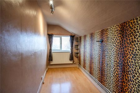 3 bedroom terraced house to rent - Photo 5