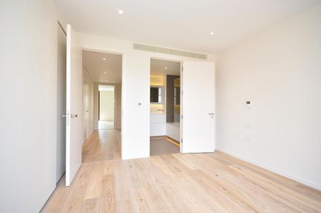 3 bedroom flat to rent - Photo 4