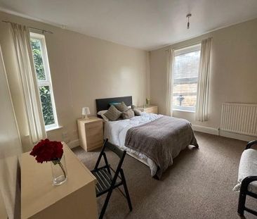 9 bedroom house to rent - Photo 4