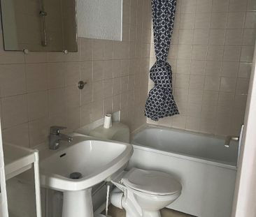 Location Appartement 1 pièce 13m² BORDEAUX 33000 - Photo 2
