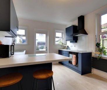 2 bedroom ground floor flat to rent - Photo 5