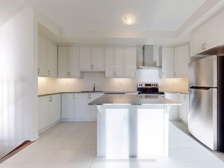 For Lease - 10 THOMAS FRISBY JR Crescent, Markham, Ontario - Photo 2