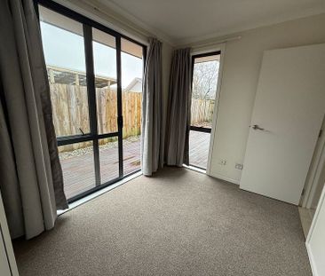 3 bedrooms 3 bathrooms plus 1 hobby room for rent - Photo 1