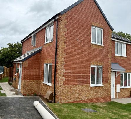 2 bedroom semi-detached house to rent - Photo 1
