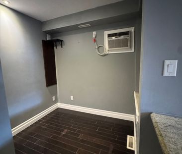 For Lease - 1531 Queen Street Unit# Main fl, Toronto, Ontario - Photo 5