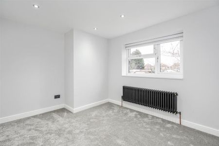 5 bedroom semi-detached house to rent - Photo 5