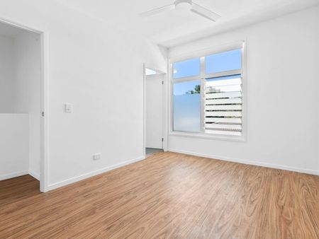 Watergum Coastal Townhouse only steps from Byron's North Beach - Photo 4