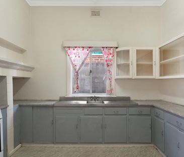 92 Lawler St - Photo 4