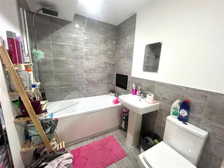 Carlton Square, Nottingham, Carlton - Photo 5