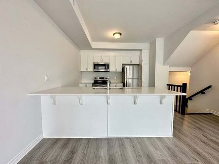 643 Makwa Pvt, Carson Grove - Carson Meadows, Ottawa, ON - Photo 3