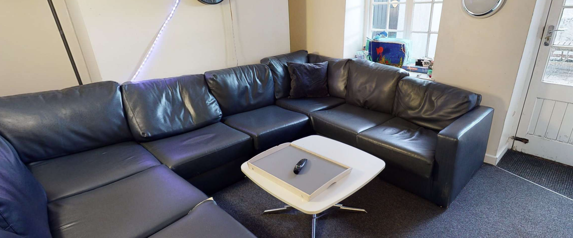 Pipe Lane Room 10 - Photo 1