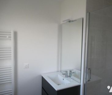 Appartement F2 Meublé avec terrasse - Photo 2