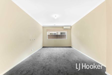 Low Maintenance Lakeside Living! - Photo 5