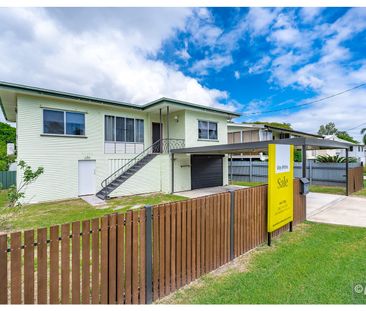 Perfect High-set Home in ideal Berserker Location - Photo 1