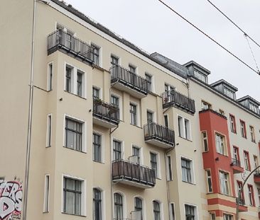 Apartement für Paare in belebter Lage! Nahe dem Simon Dach Kiez! - Foto 1