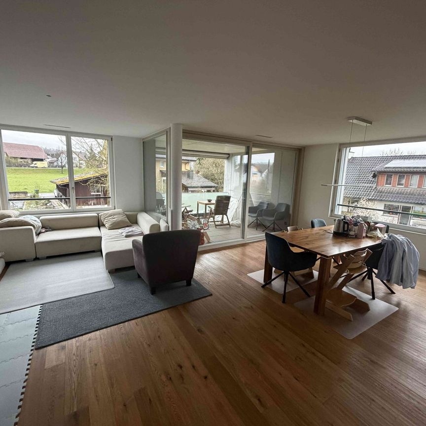 3.5 Zimmer, 107 m², 1. Stock - Photo 1