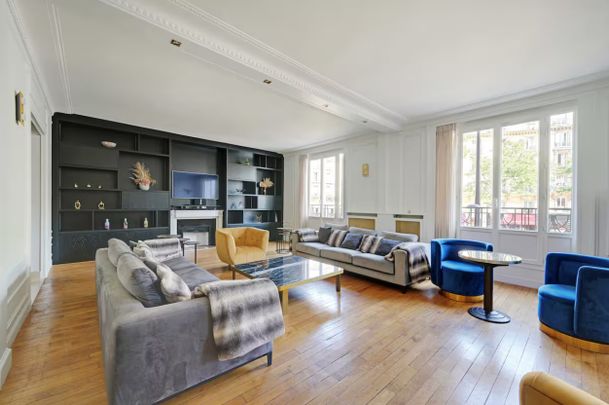 Tout savoir sur cet appartement dans le quartier Ternes-Maillot, à Paris 17ème - Photo 1