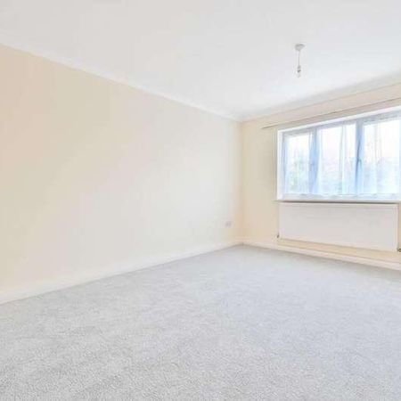 Fairlands Avenue, Guildford, Guildford, GU3 - Photo 4