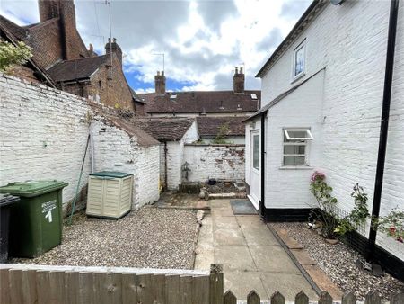 1 bedroom terraced house to rent - Photo 4